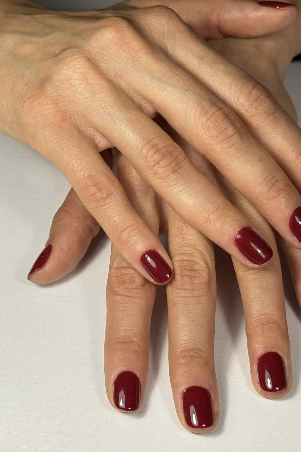 Deep Bordeaux — nail art gel color Rezé Nantes M&A Nail Design