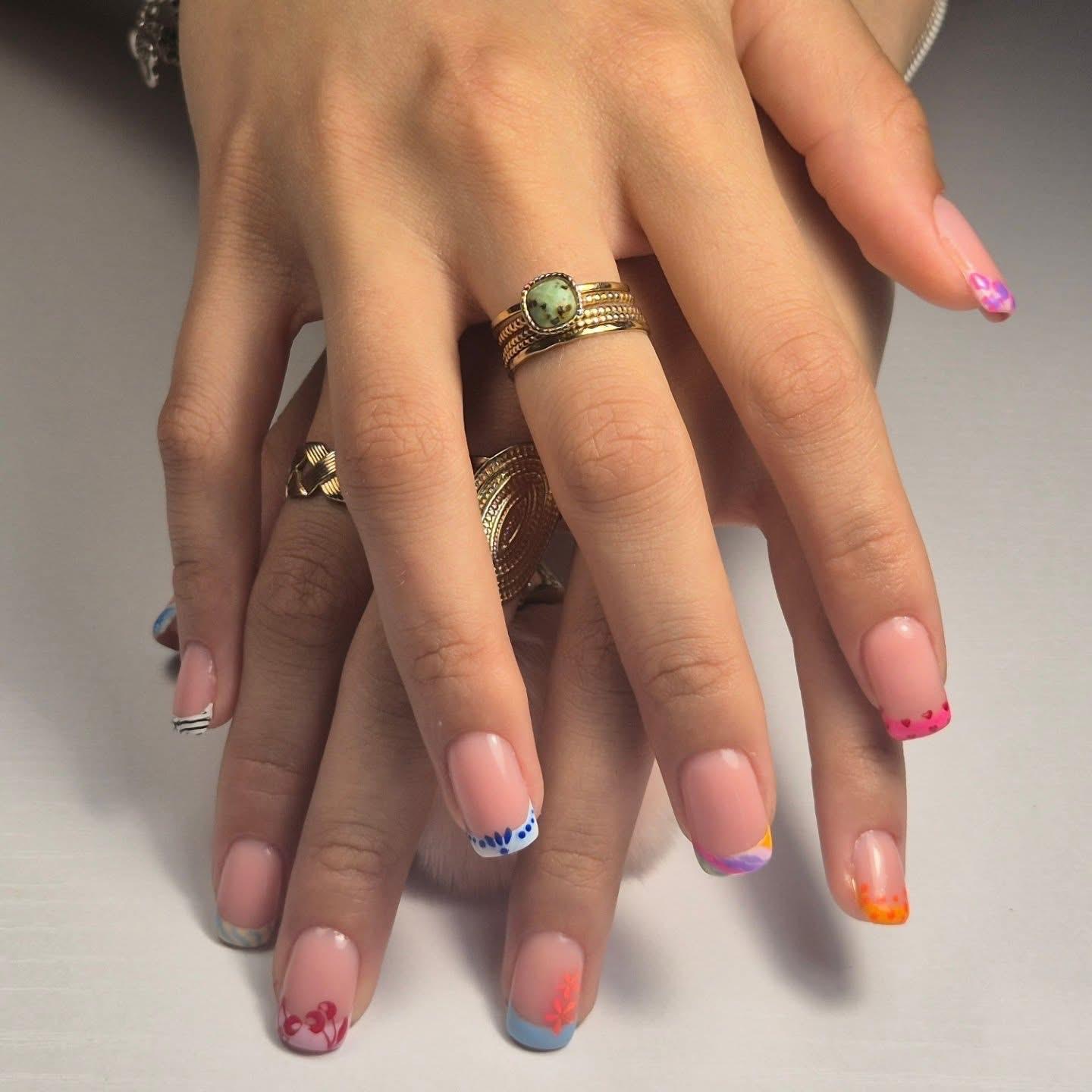 Colorful Art French — nail art gel art Rezé Nantes M&A Nail Design