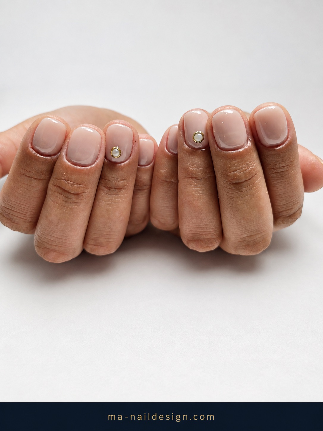 Nude Perle Duo — nail art gel natural Rezé Nantes M&A Nail Design