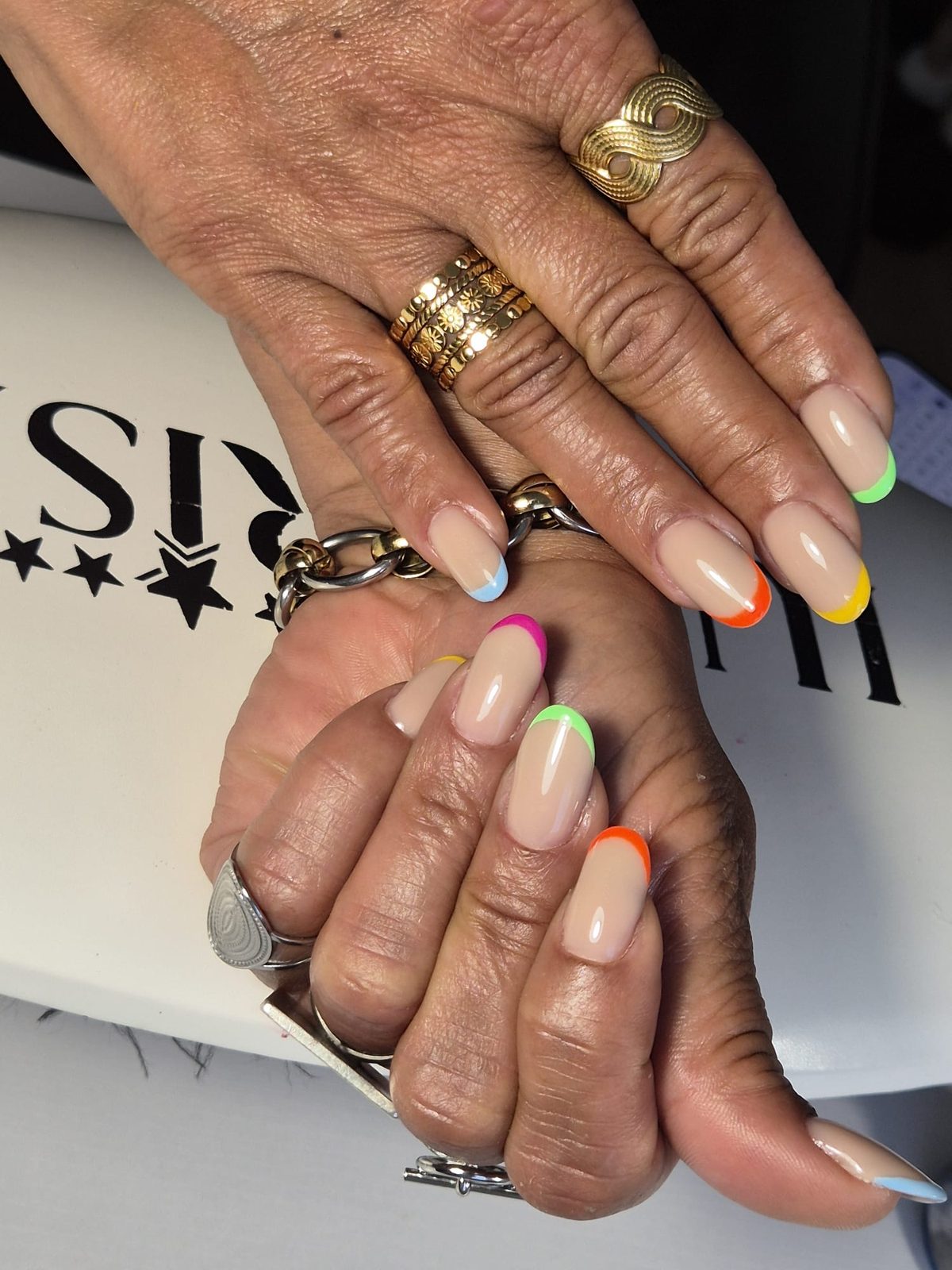 Rainbow French — nail art gel french Rezé Nantes M&A Nail Design