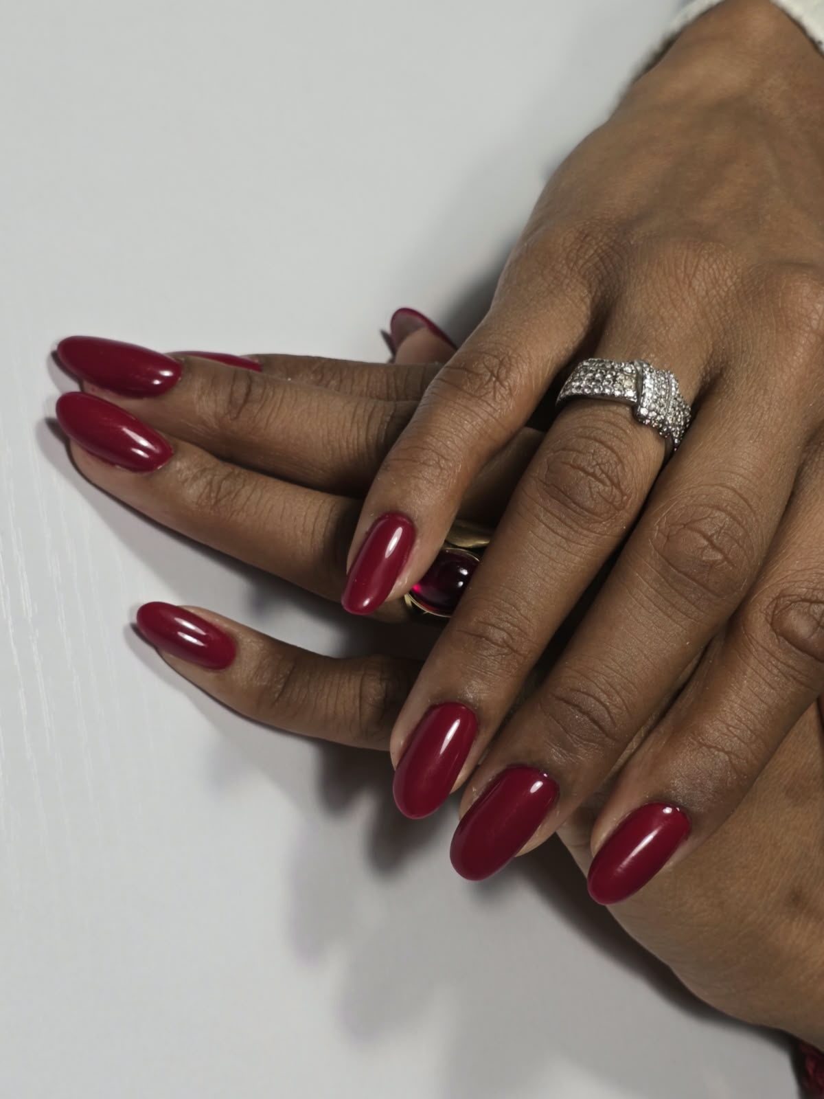 Rouge Amande Éclat — nail art gel color Rezé Nantes M&A Nail Design