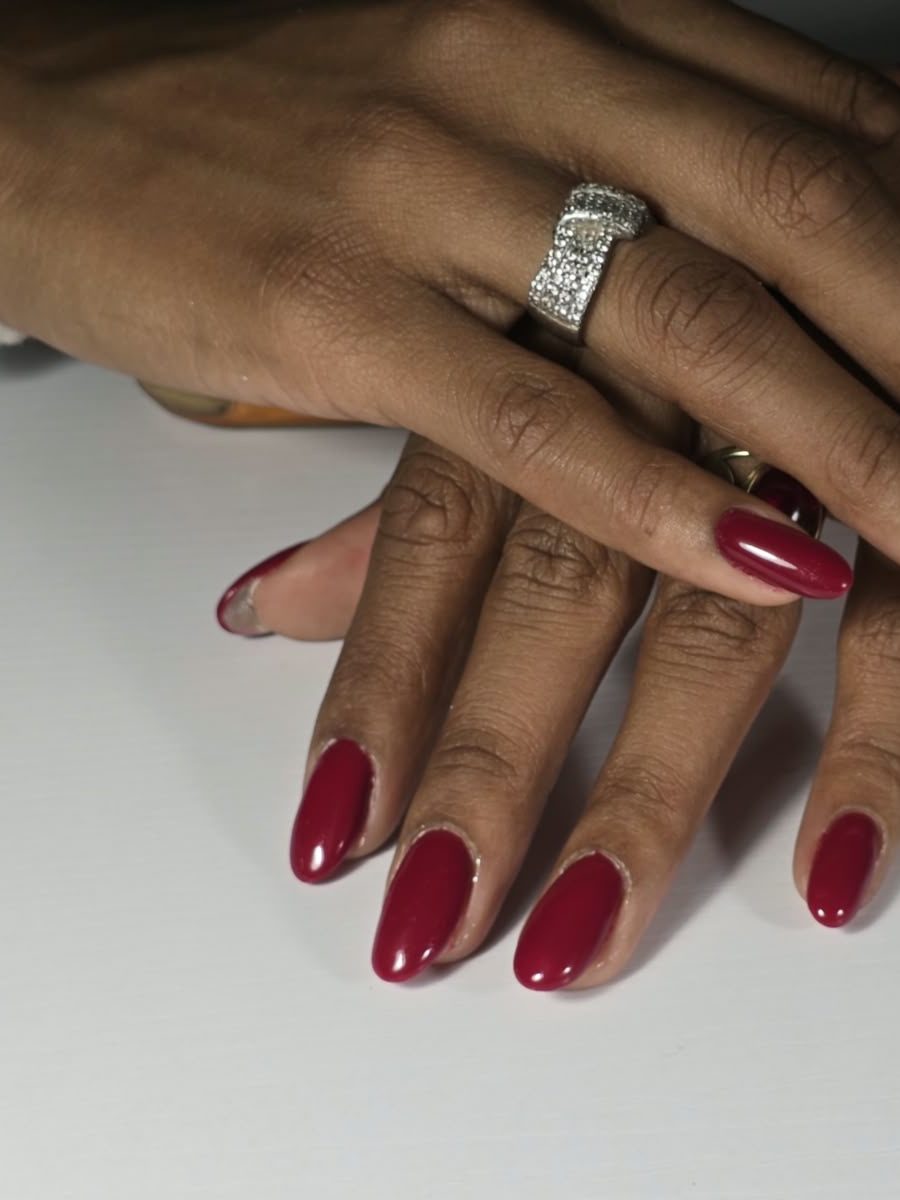 Rouge Amande — nail art gel color Rezé Nantes M&A Nail Design